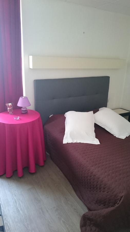 Au Georges VII Hotel บาเยอ ภายนอก รูปภาพ